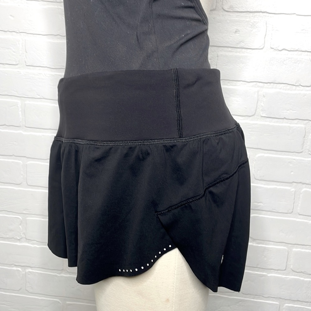 Lululemon Black Lined Short size 8